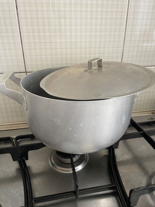 Кастрюля алюмінієва