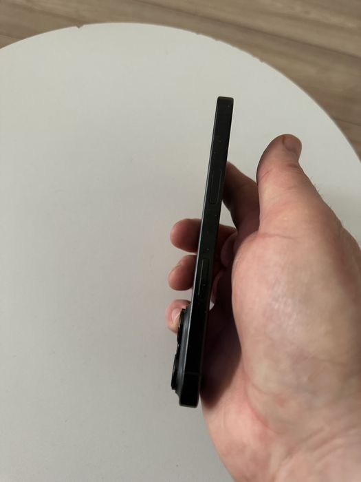 iphone 16 pro 128 gb black ideał bat 90% komplet