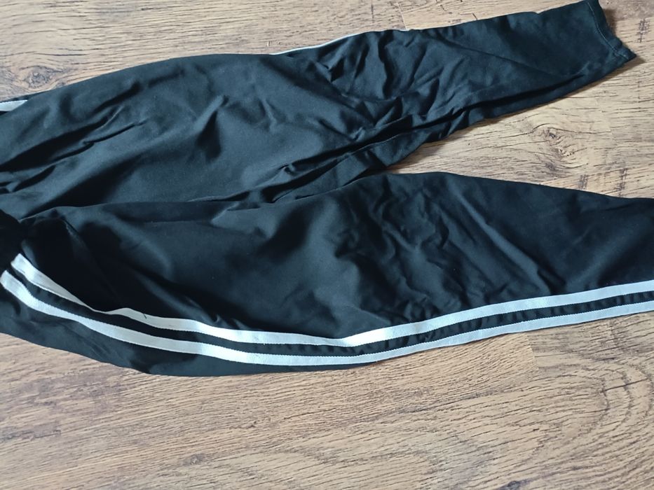 Spodnie chłopięce dresowe Adidas roz 128/134