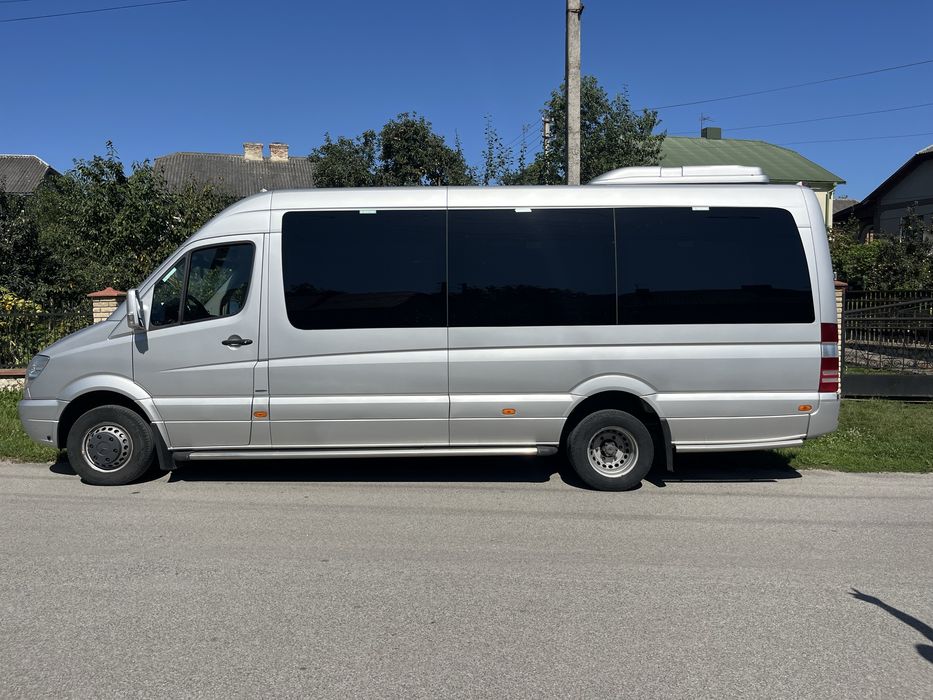 Пасажирські перевезення. Автобус на замовлення. Оренда автобуса