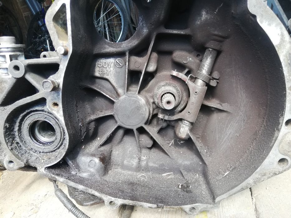 Продам кпп коробку передач на нісан альмера N15 50Y