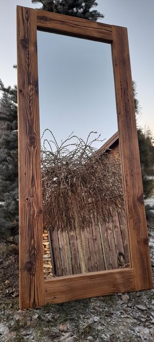 Lustro stare drewno.