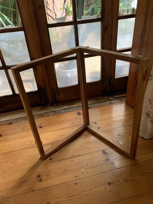 Cavalete Area store madeira modelo Duo Threstle