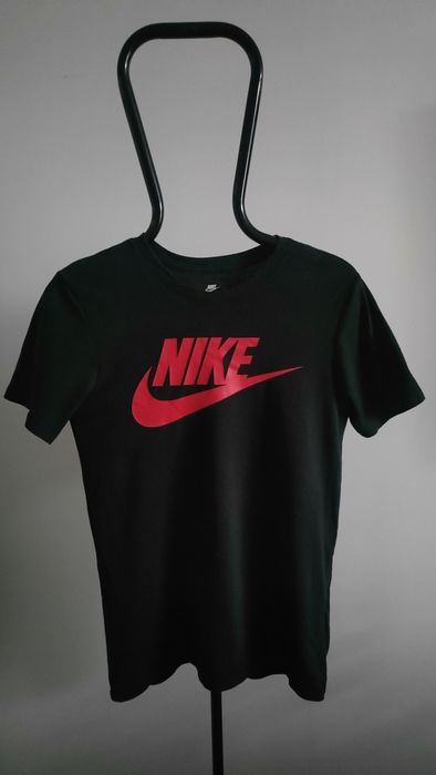 świetny t-shirt NIKE TEE  XS/S w super stanie