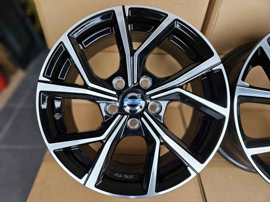 Volvo 16 " Nowe 5x108 V40 S60 V60 C30 S40 V50 Felgi Czarne Alufelgi