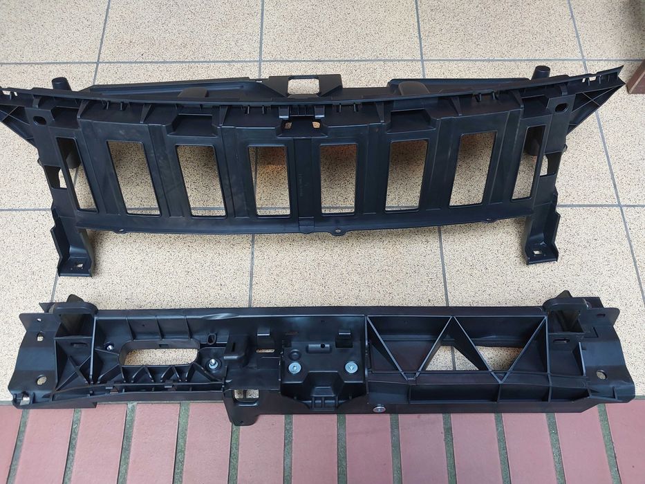 PEUGEOT 3008 II grill atrapa