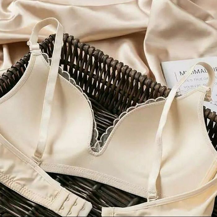 Бюстгальтер 85/В