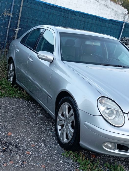 Troco Mercedes E220 2002 model clasic de 150cv
