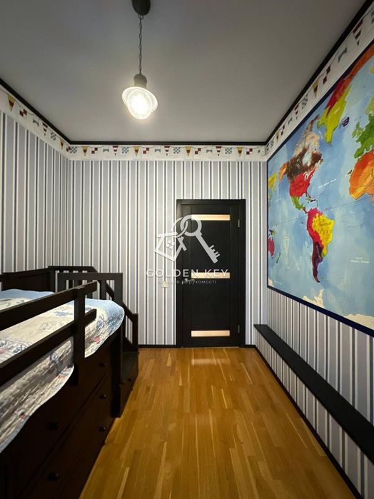 Продаж будинку по вул. В.Бизова ( Якіра )