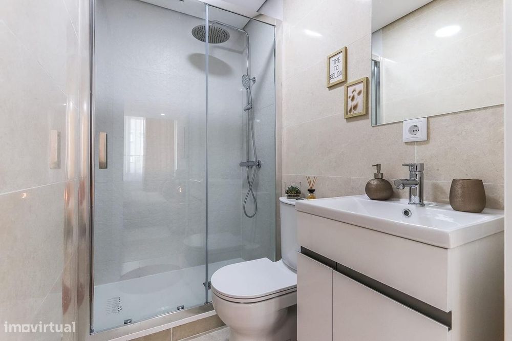 Apartamento T2 + T0 , próximo á Estação CP Cacém
