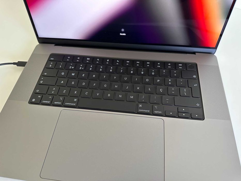 Macbook Pro 16" - M1 Max (GPU 32C)