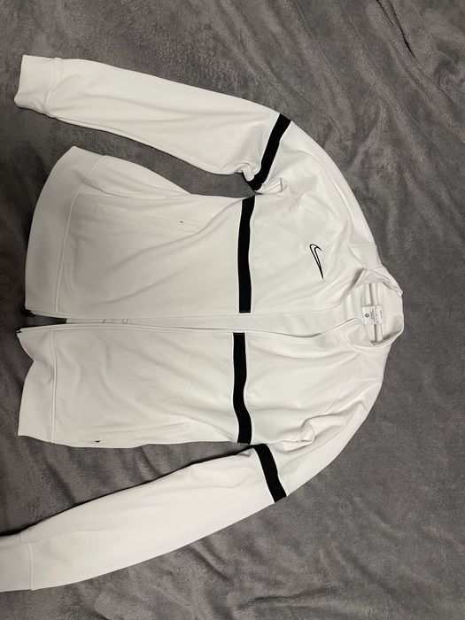 Олімпійка nike dri fit біла