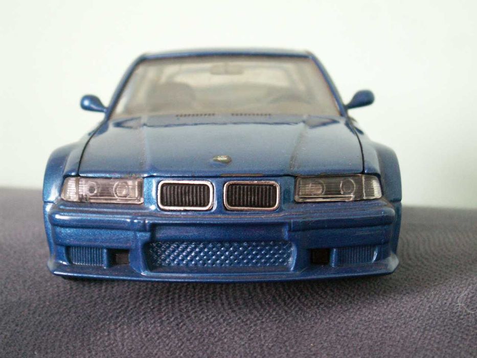 Stare BBurago - Made in ITALY - BMW M3 - 1/24