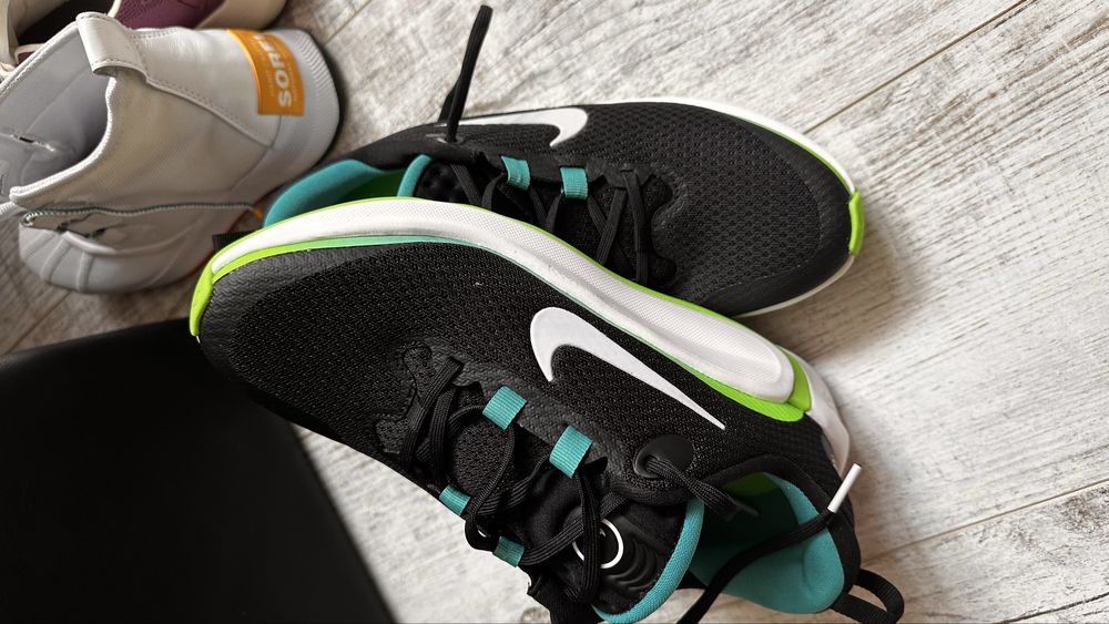 Оригінал. Америка. Nike