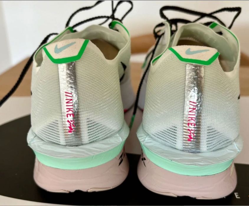Nike Vaporfly next 4% (Novas)