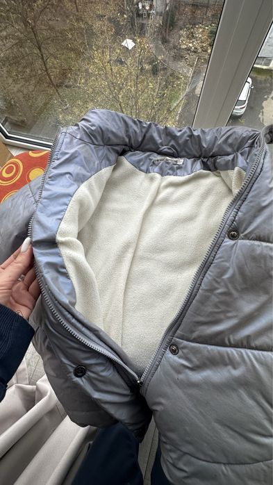 Зимова куртка на дівчинку