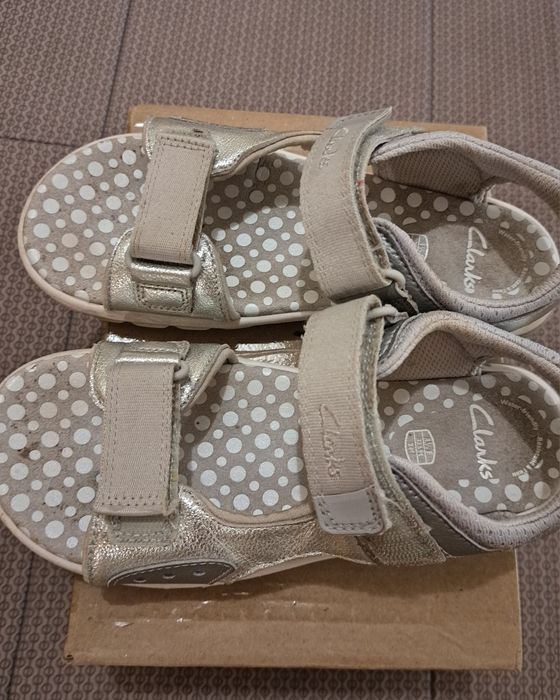 Босоножки для дівчинки Clark's розмір 33.5
