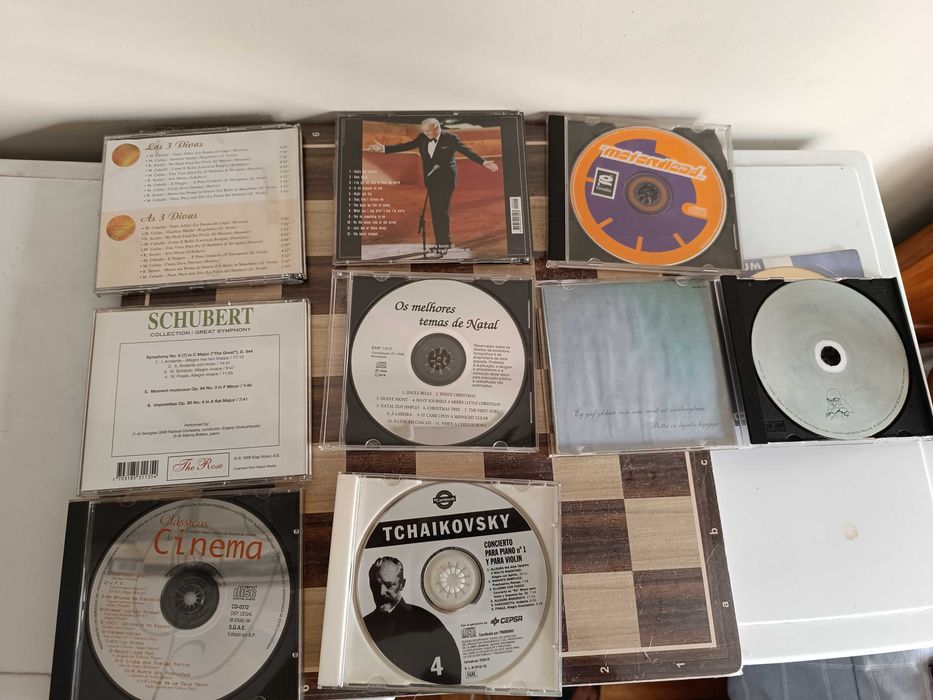 8 CDs Música Clássica, de Natal e outras