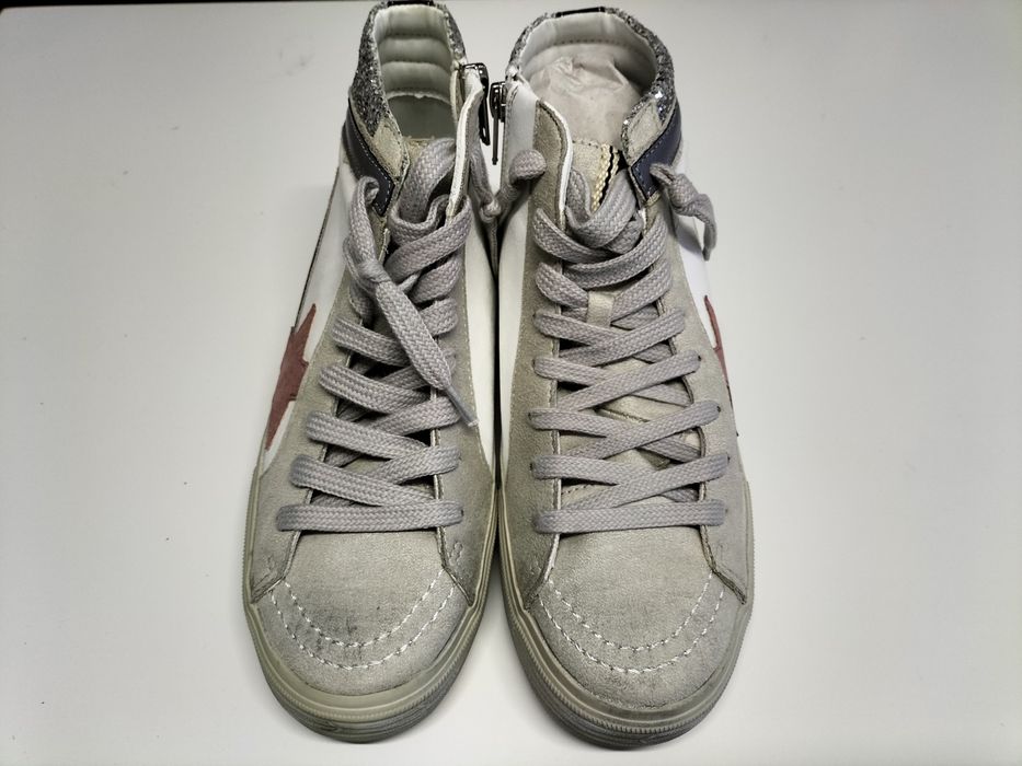 Sapatilha bota com estilo