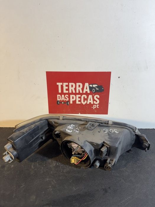 Farol Frontal Peugeot 306  Esquerdo 086647
