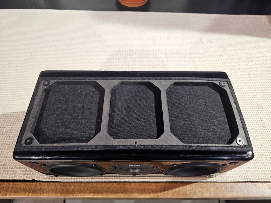 Центральний канал Heco Onyx 1