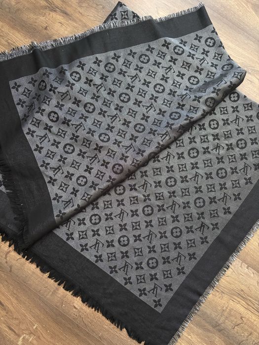 Шаль Louis Vuitton Monogram Shine Shawl Original (хустка сумка гаманець краватка прикраси аксесуари)