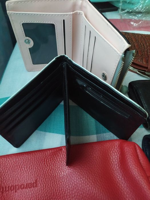 Гаманці  ,партмане.