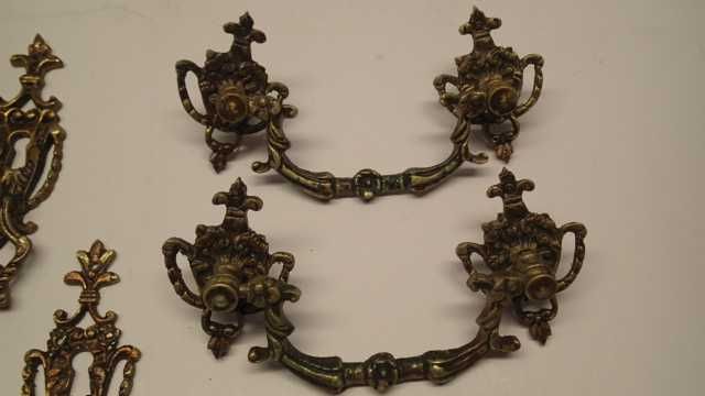 Puxadores antigos em Bronze