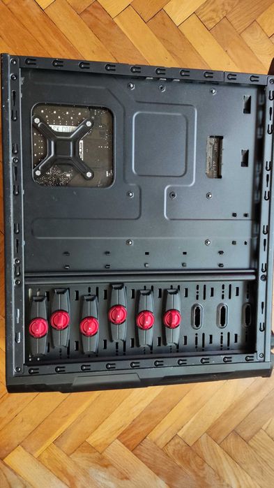 *** Komputer gamingowy ***