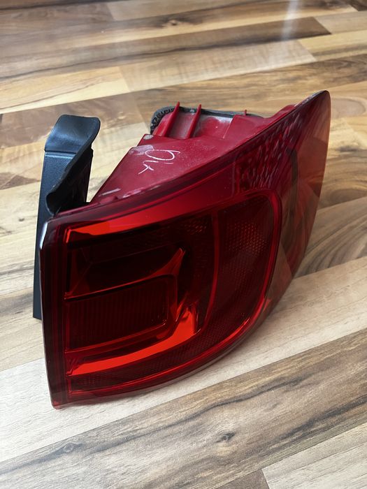 Задние фары, правый оригинальный стоп jetta 6 2012 дорест