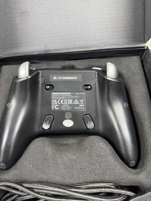 Професійний геймпад Thrustmaster eSwap S Pro Controller (Xbox/PC)