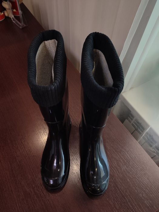 Резиновые сапоги