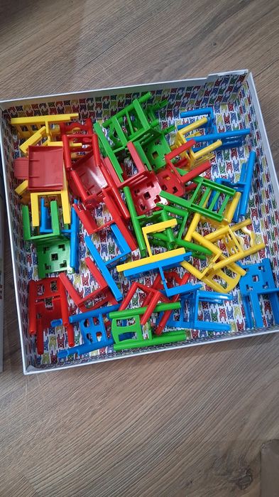 Mistakos jogo empilhar cadeiras como novo