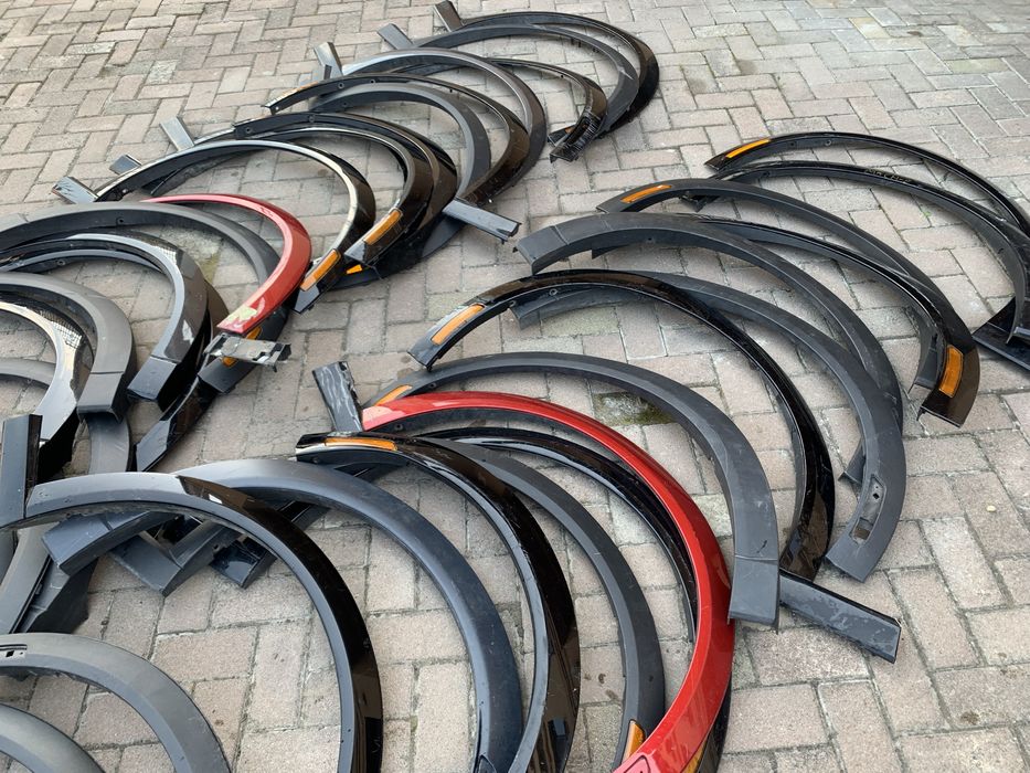 Ford Mustang Mach E накладка крила