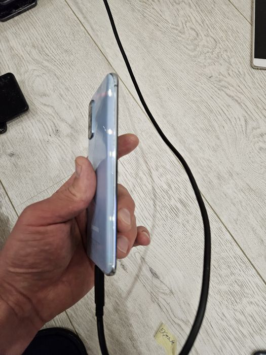 Samsung S20  на запчасти
