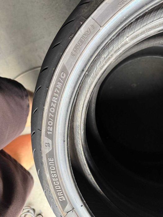 Мотошина Bridgestone 120/70/17 (58W)