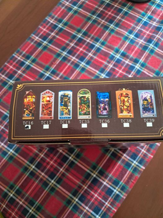 Suporte para livros DIY - Colmar Town