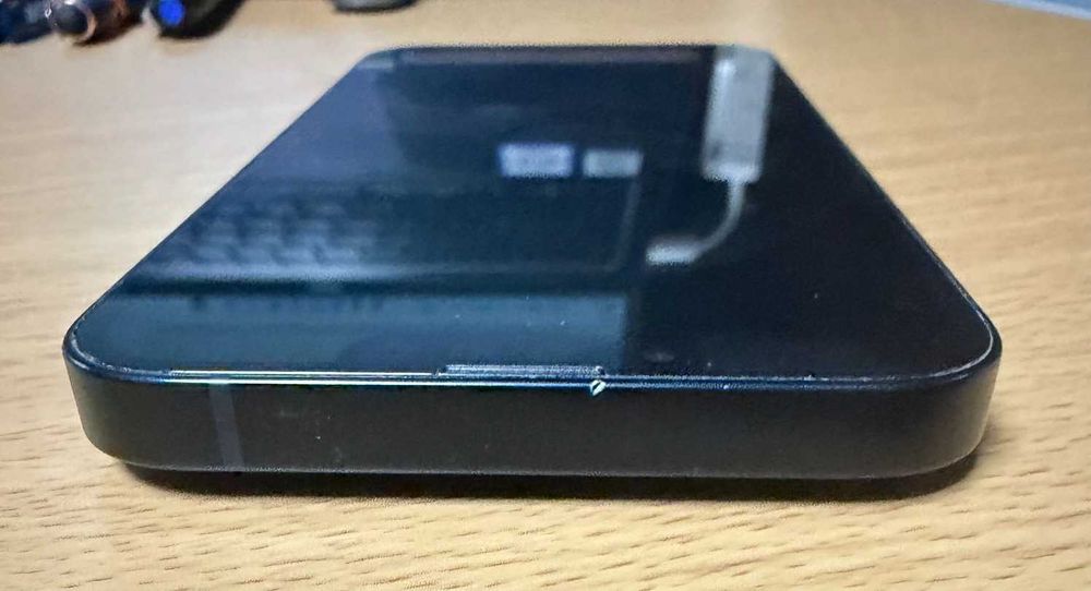 IPHONE 13 - 2021