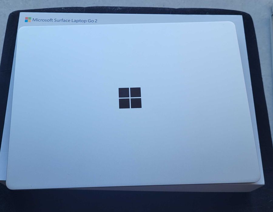 Microsoft Surface Laptop Go 2 – 8GB / 256GB / Platinum – Como Novo