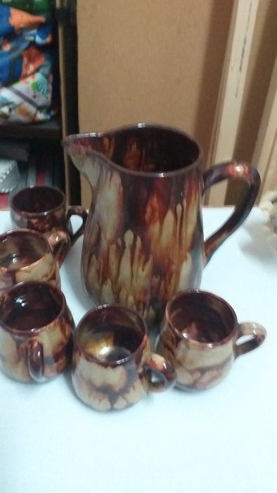 Jarro com 5 copos