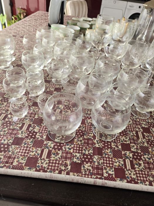 Vendo serviço  de copos mito a tigo