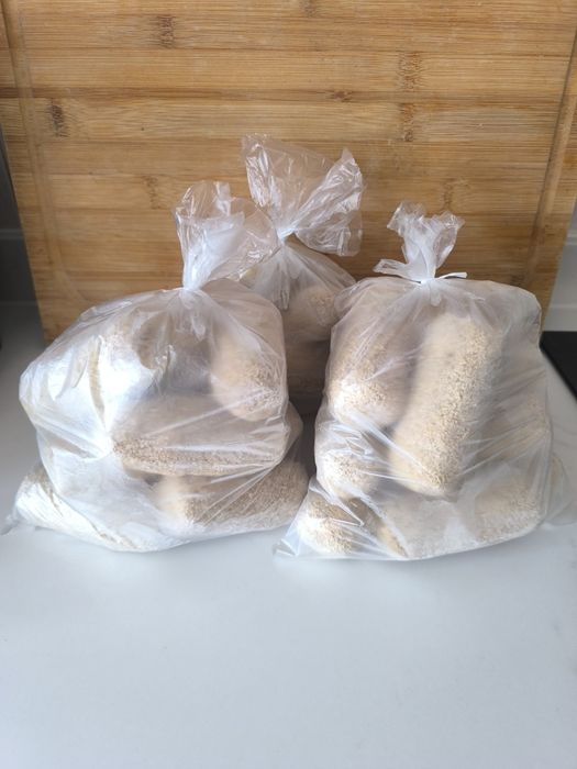 Bolos caseiros,Salgados diversos, pães