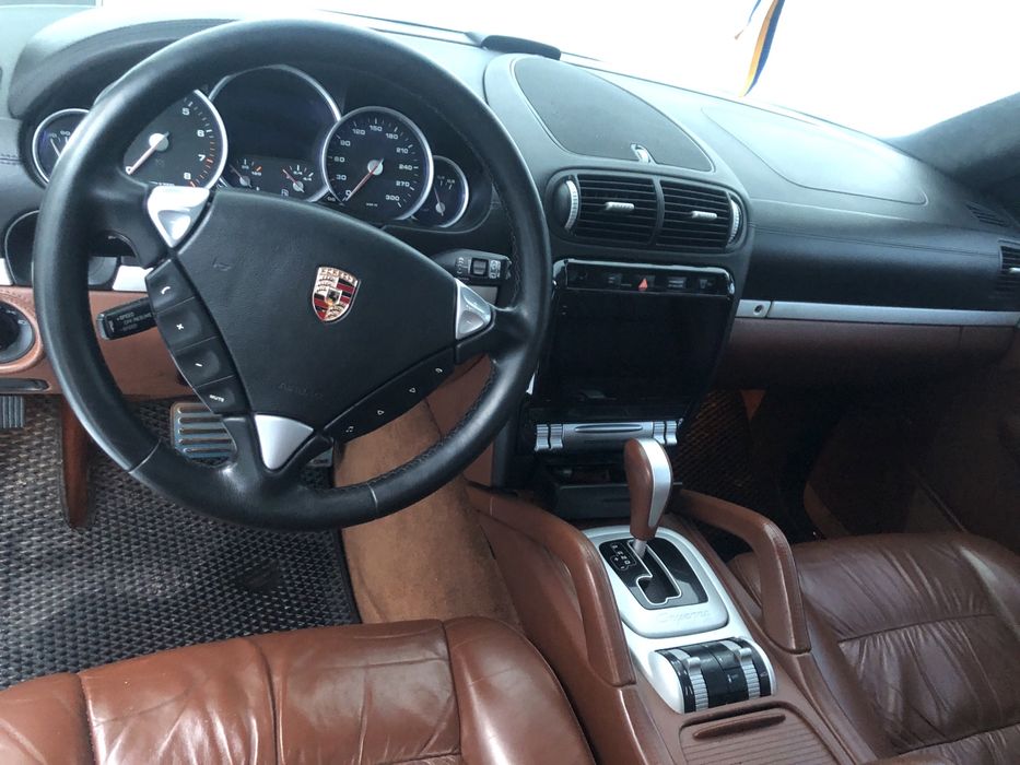 Porshe Cayenne Turbo