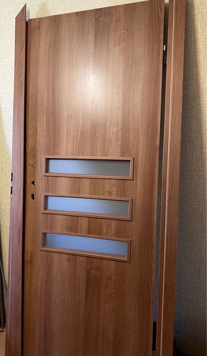 Дверь межкомнатнная