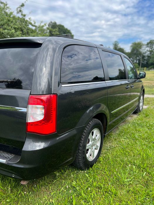 Chrystler Town & Country