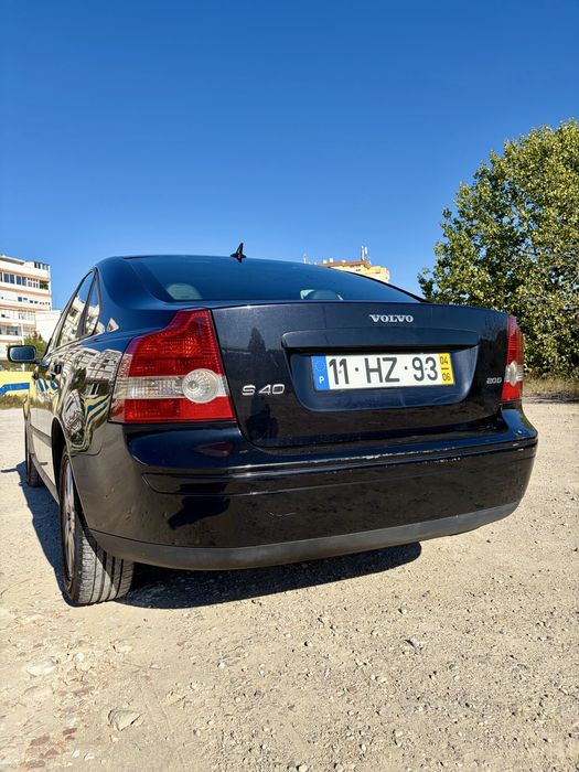 Volvo S40 2.0 2004 — photo 3