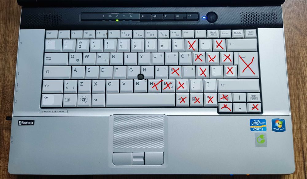 Laptop Fujitsu lifebook E751