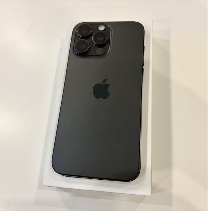 iPhone 15 Pro Max 256GB Tinânio Preto