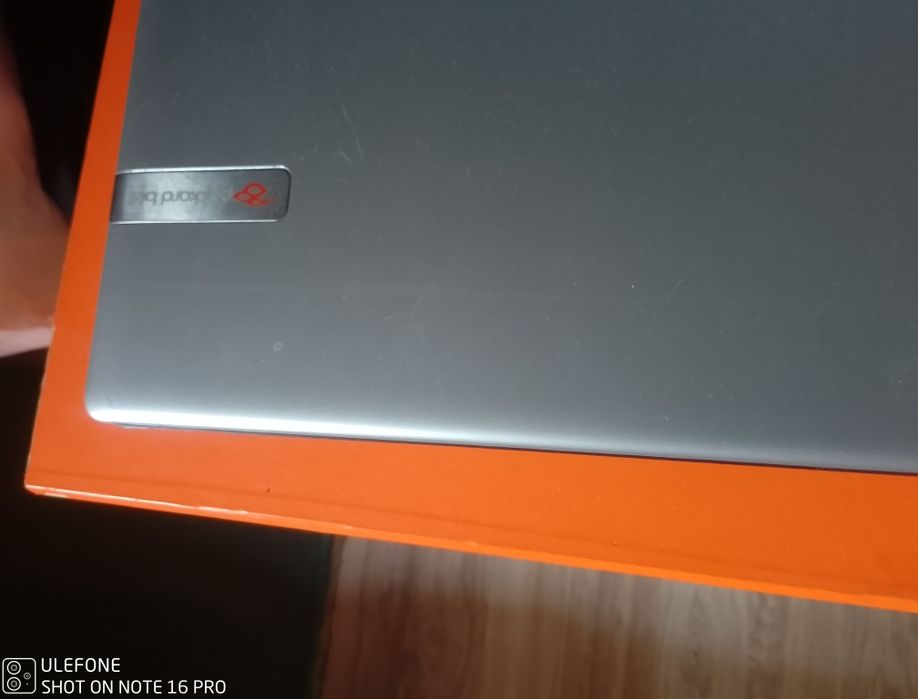 Sprzedam laptopa