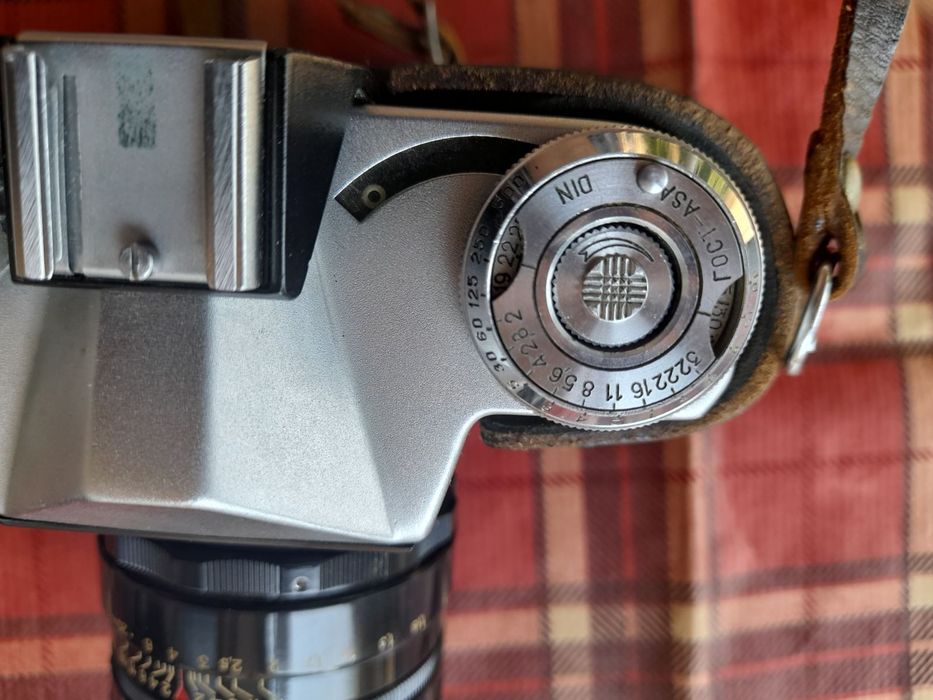 Zenit-E + Helios-44 2/58 — плівковий фотоапарат СРСР